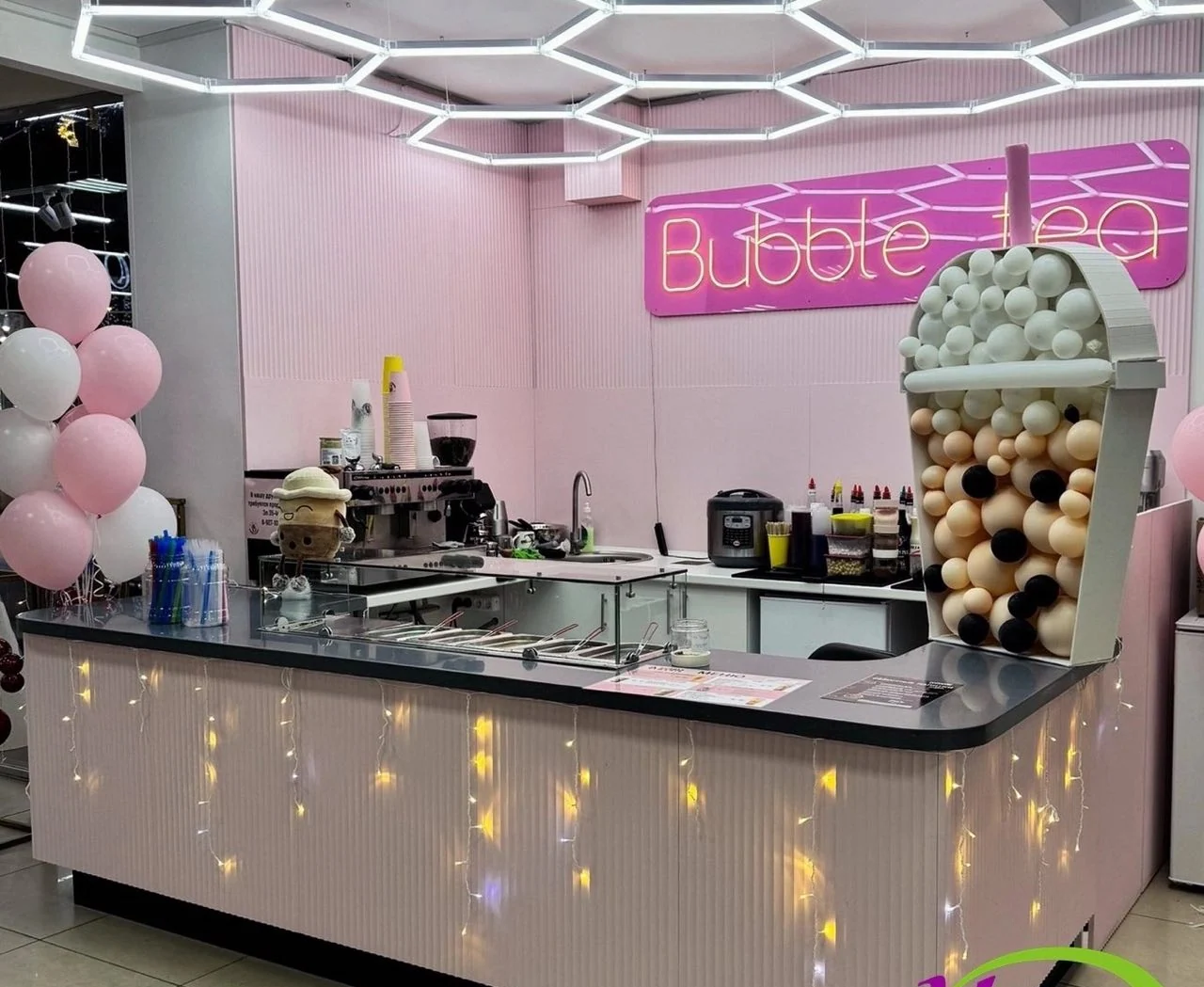 Островная торговая стойка для кофейни Bubble Tea с подсветкой